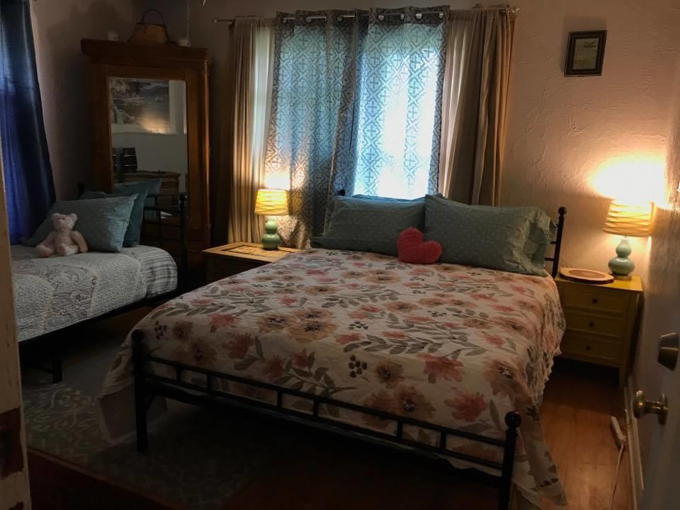 Mystic Portal 420 Guesthouse โคโลราโดสปริงส์ ภายนอก รูปภาพ